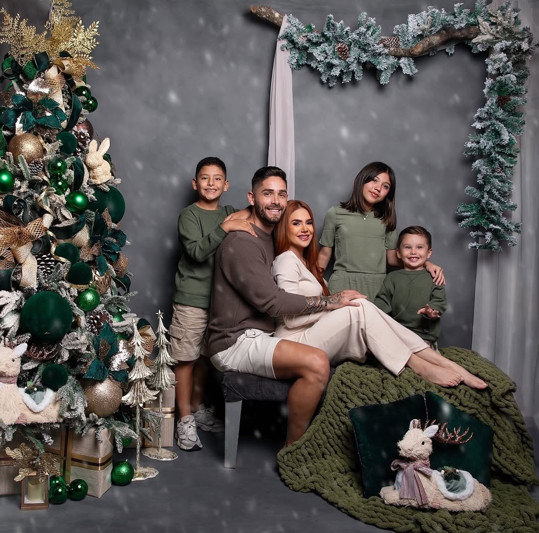 Los planes de boda entre Jonathan Moya y Joseline Valverde siguen viento en popa, independientemente de la fecha del juego de vuelta de la gran final del torneo de Apertura. Instagram.