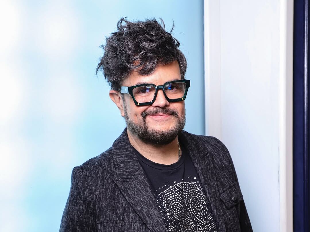 ‘Tú necesitas’ cantar junto a Aleks Syntek en su gran concierto en Costa Rica.