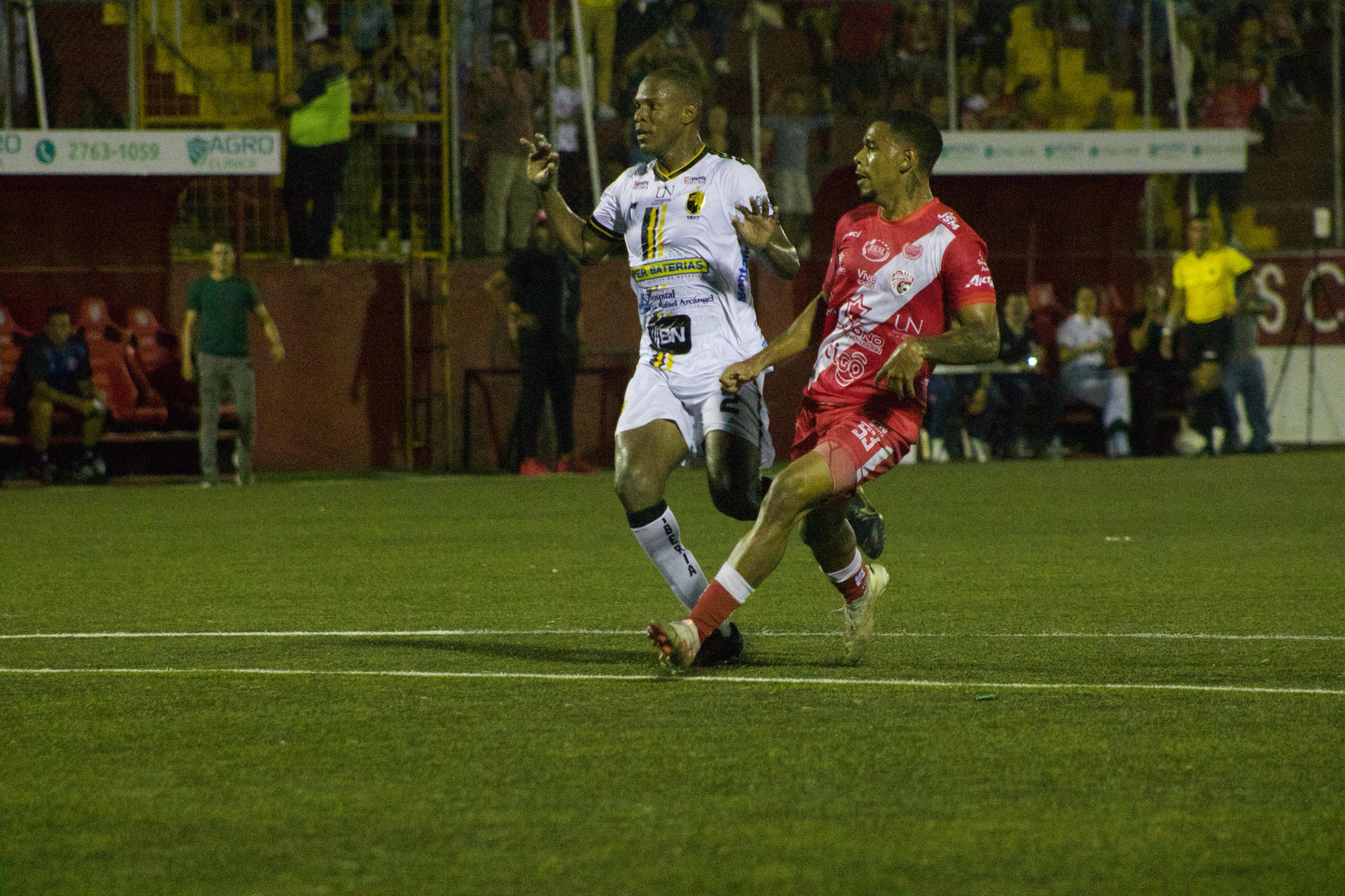 Santos - Liberia. Prensa Santos.