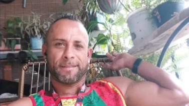 Hombre que se salvó de morir ahogado tuvo que dar una trágica noticia que dejó a una familia despedazada