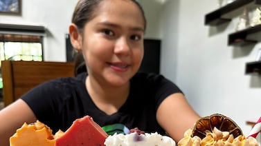 Una tarea escolar se convirtió en un negocio real: niña sorprende con sus jabones naturales