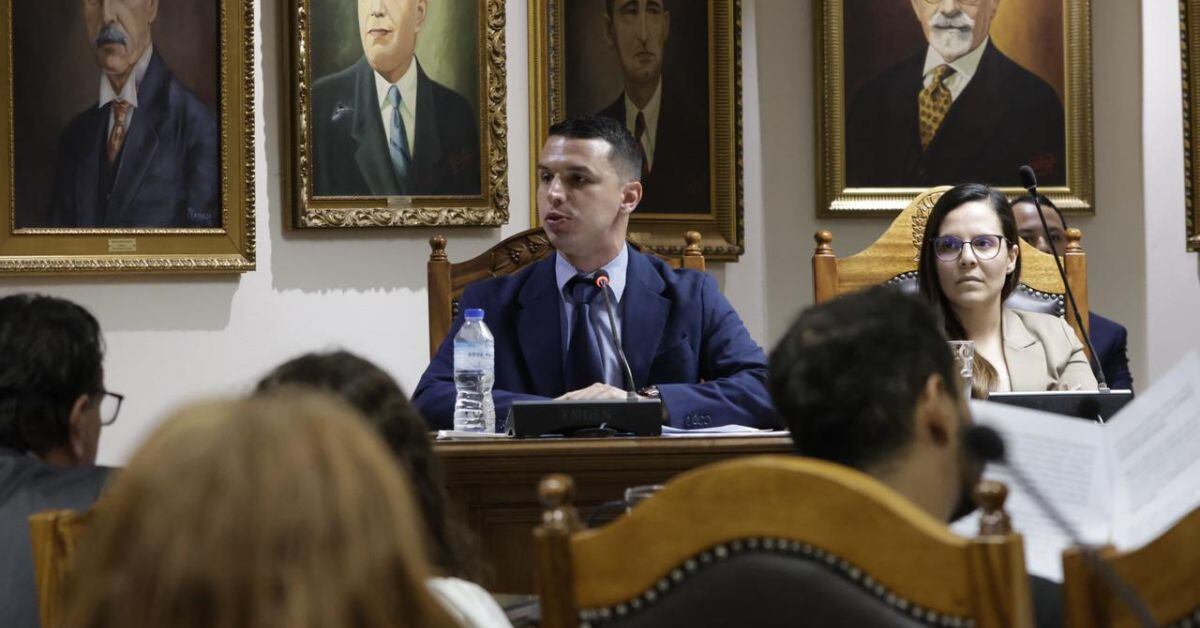 Sesión del Concejo Municipal de San José del 4 de junio del 2024, en la que se discutió el aumento salarial del alcalde Diego Miranda. (Foto: Mayela López)