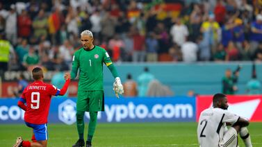 Dudas por presencia de Keylor Navas en la Copa Oro abre el chance en dos frentes