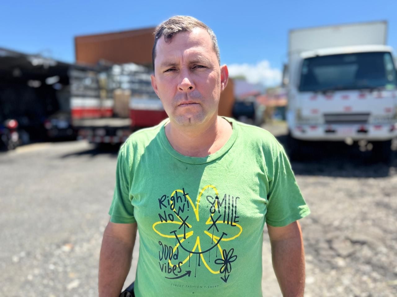 Mario Arce, junto con su esposa y un camionero de nombre Óscar auxiliaron a la bebé que abandonaron en una bolsa de basura y dejaron debajo de un camión en Mercedes Norte de Heredia. Foto: Alejandra Morales