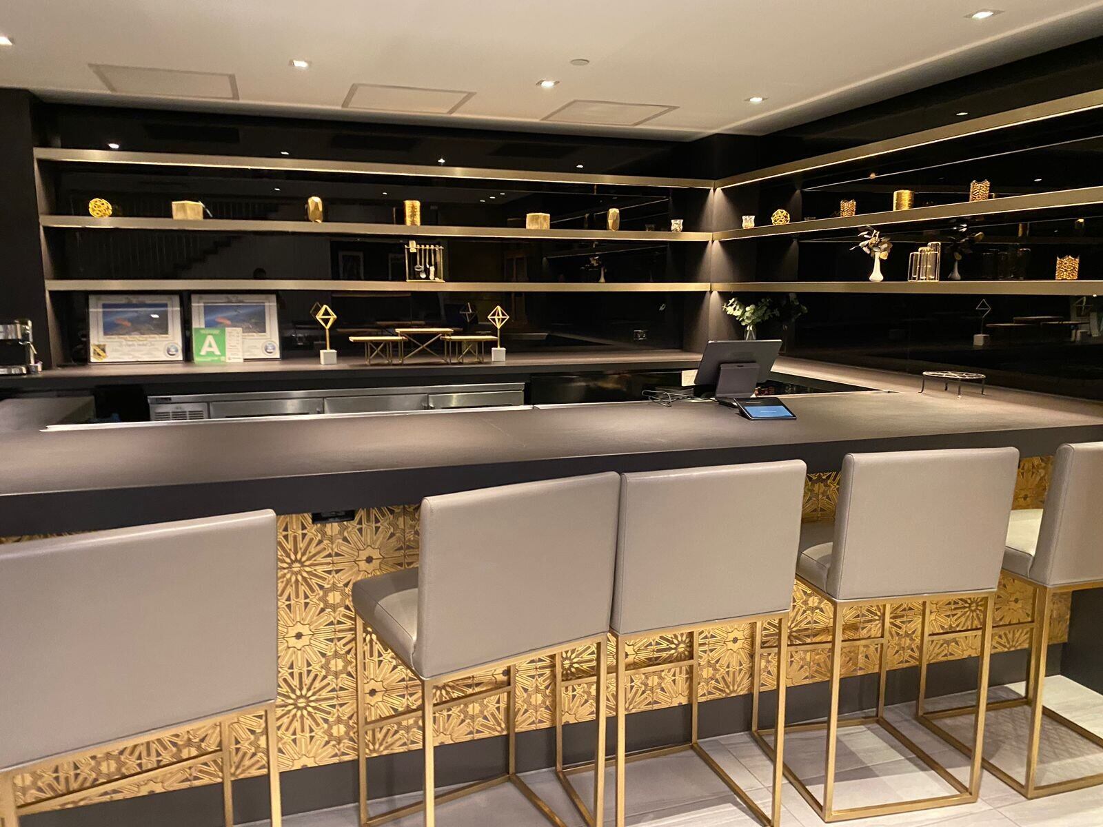 Vean el nivel de comodidad para disfrutar antes o después del encuentro.