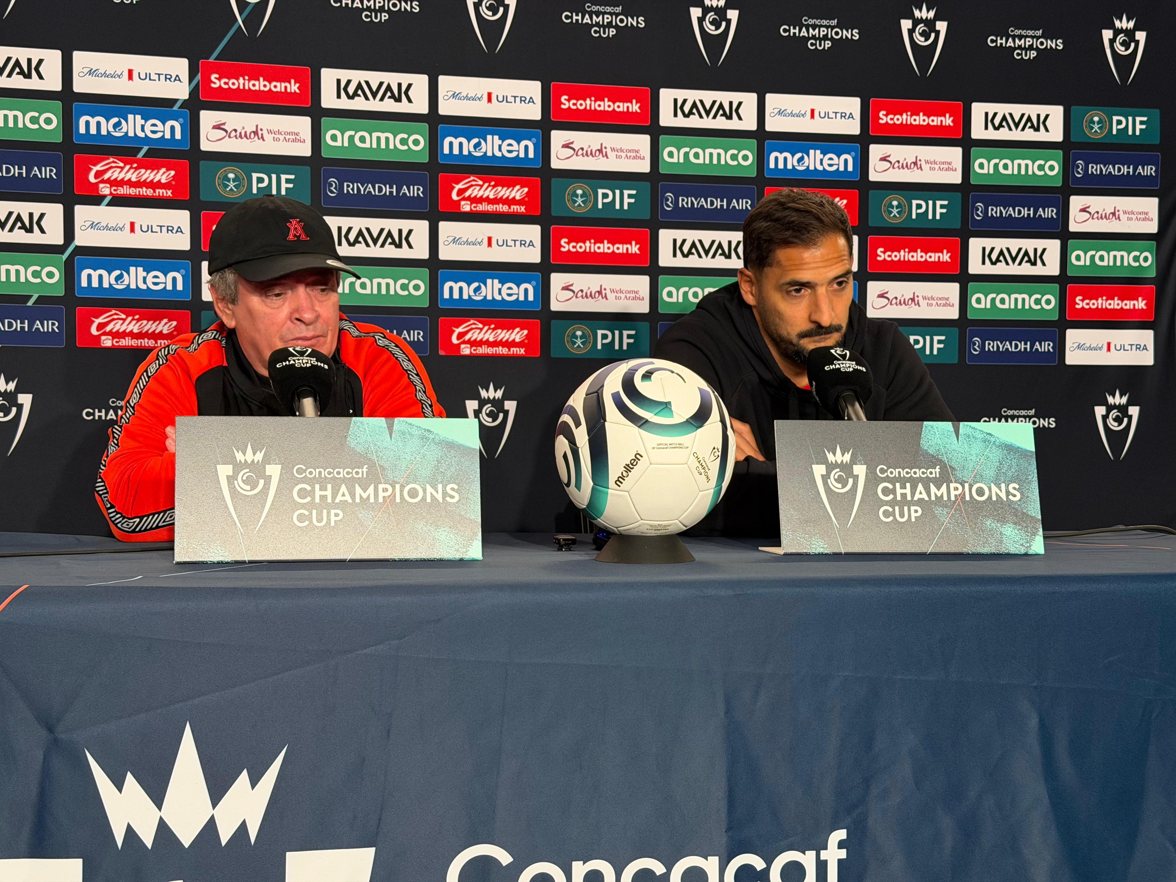 Óscar Ramírez y Celso Borges, conferencia de prensa Alajuelense vs LAFC.