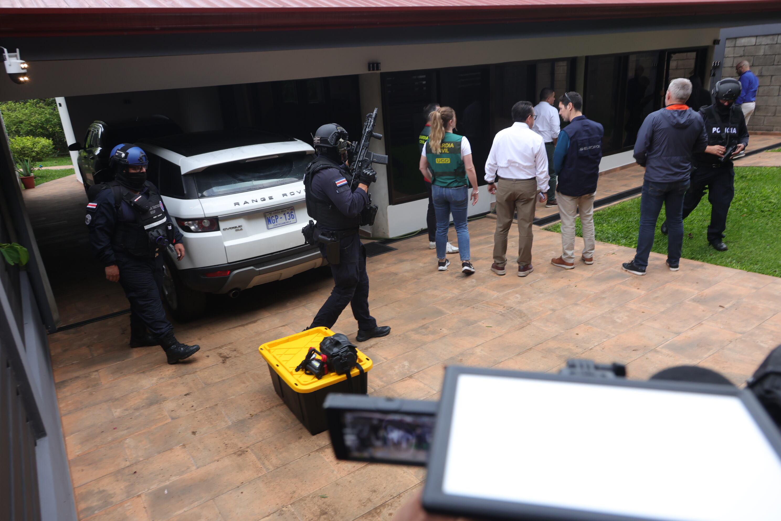 Operativo en San Ramón Alajuela por el caso Purga y envíos de droga a Europa / Foto John Durán