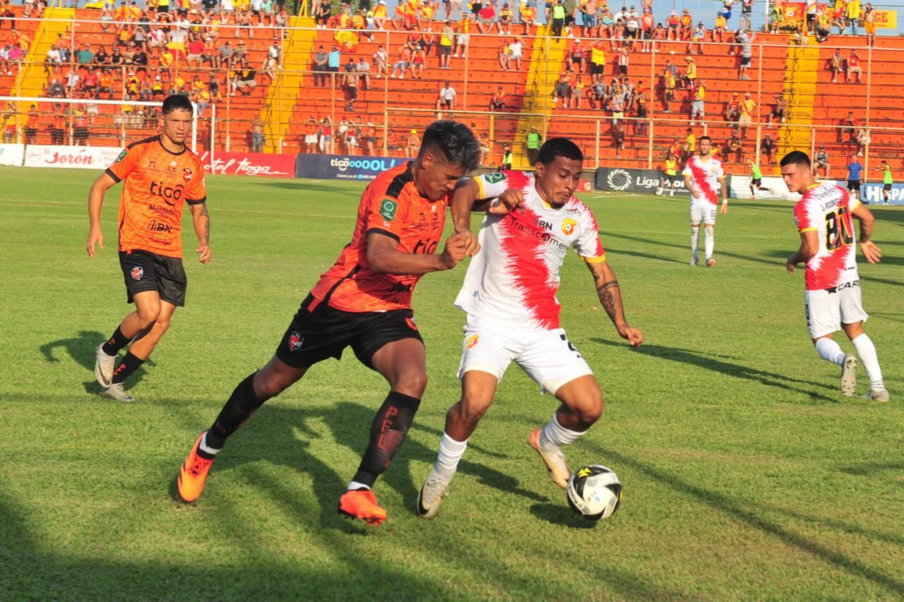 Puntarenas vs Herediano / Foto Juan Diego Villareal