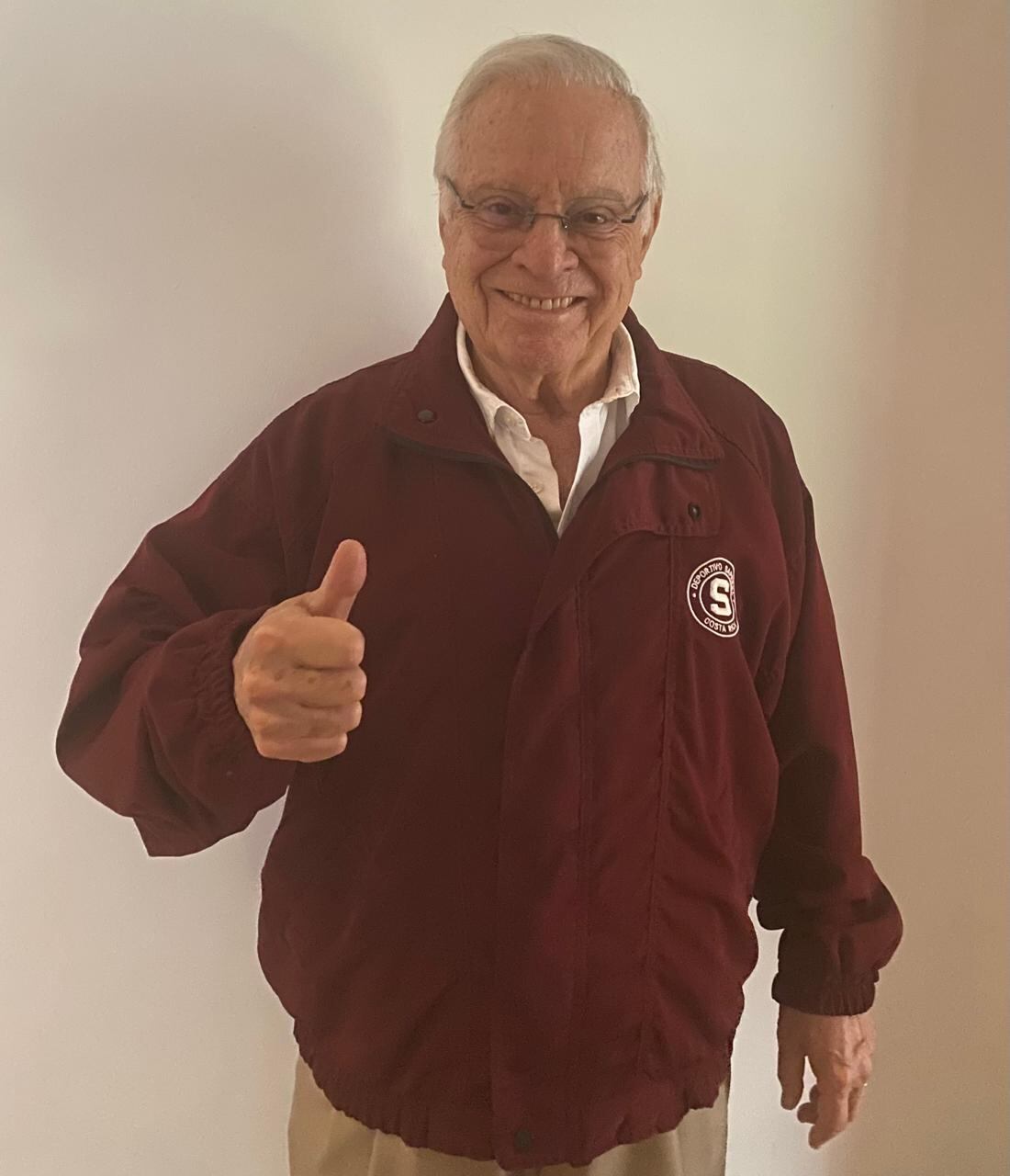 El expresidente Miguel Ángel Rodríguez Echeverría es un saprissita puro y disfrutó del primer título morado en 1952 en el Estadio Nacional y el 40 en La Cueva