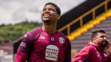 Médico del Saprissa revela que pasará con Newton Williams tras imágenes en las que sale entrenando