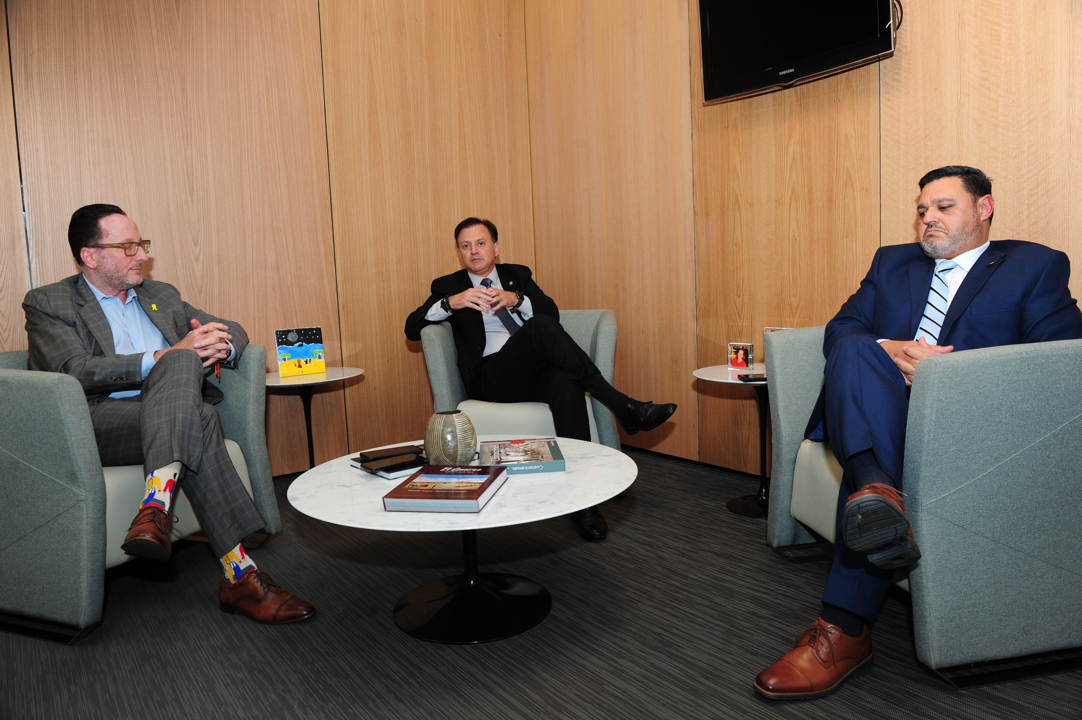 renuncia diputadas Johana Obando y Cynthia Córdoba.