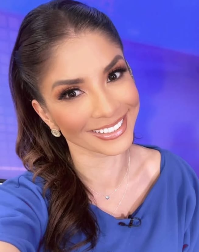 Paula Brenes, periodista de Telediario y La Revista, de canal 8.