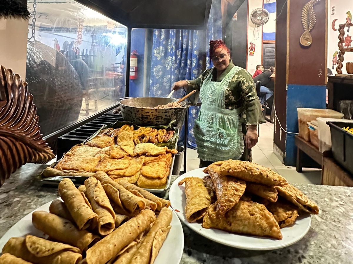 Para doña Patricia el buen servicio es clave para hacer feliz a sus clientes.