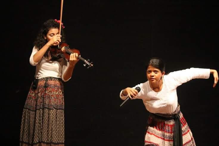 Ana Verónica Sánchez es una artista nicaragüense que comparte en Costa Rica su talento.