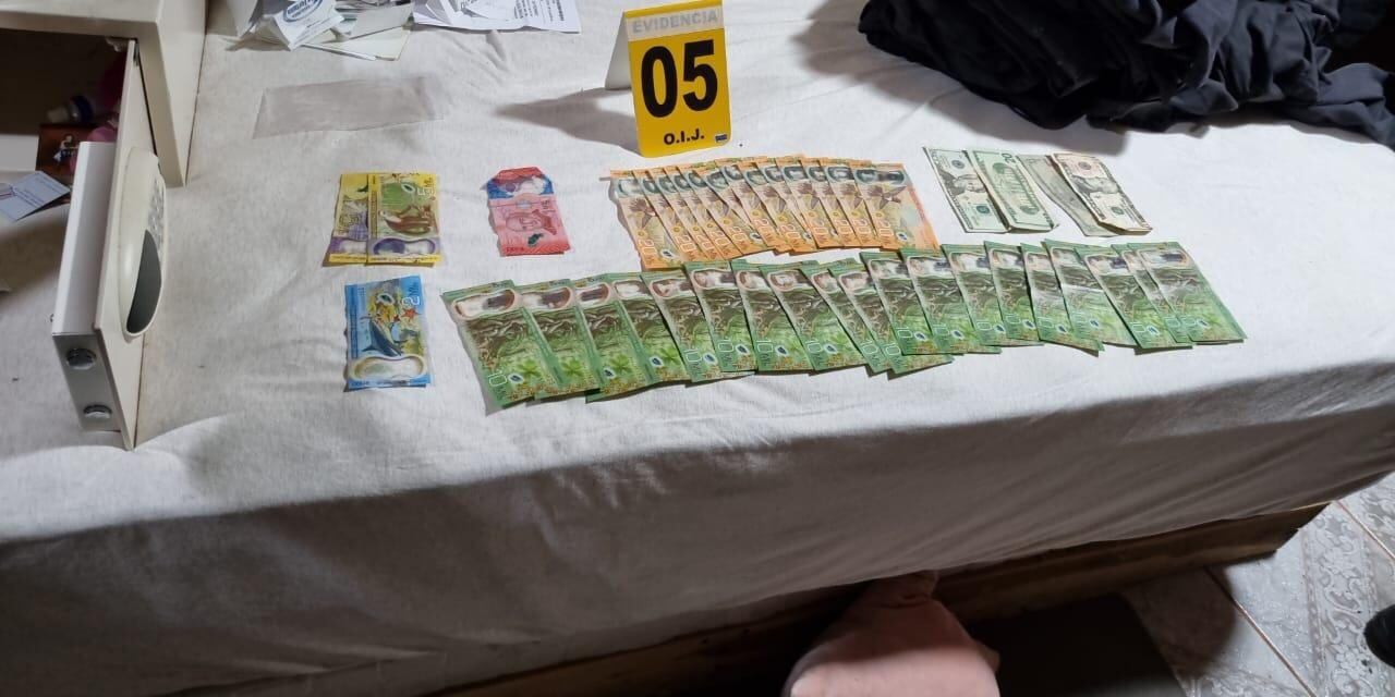 Allanamiento por el OIJ de La Fortuna en casas de tráficos que formaban parte de banda supuestamente vínculada de manera directa con Alejandro Arias Monge, alias Diablo. Foto: OIJ para La Teja