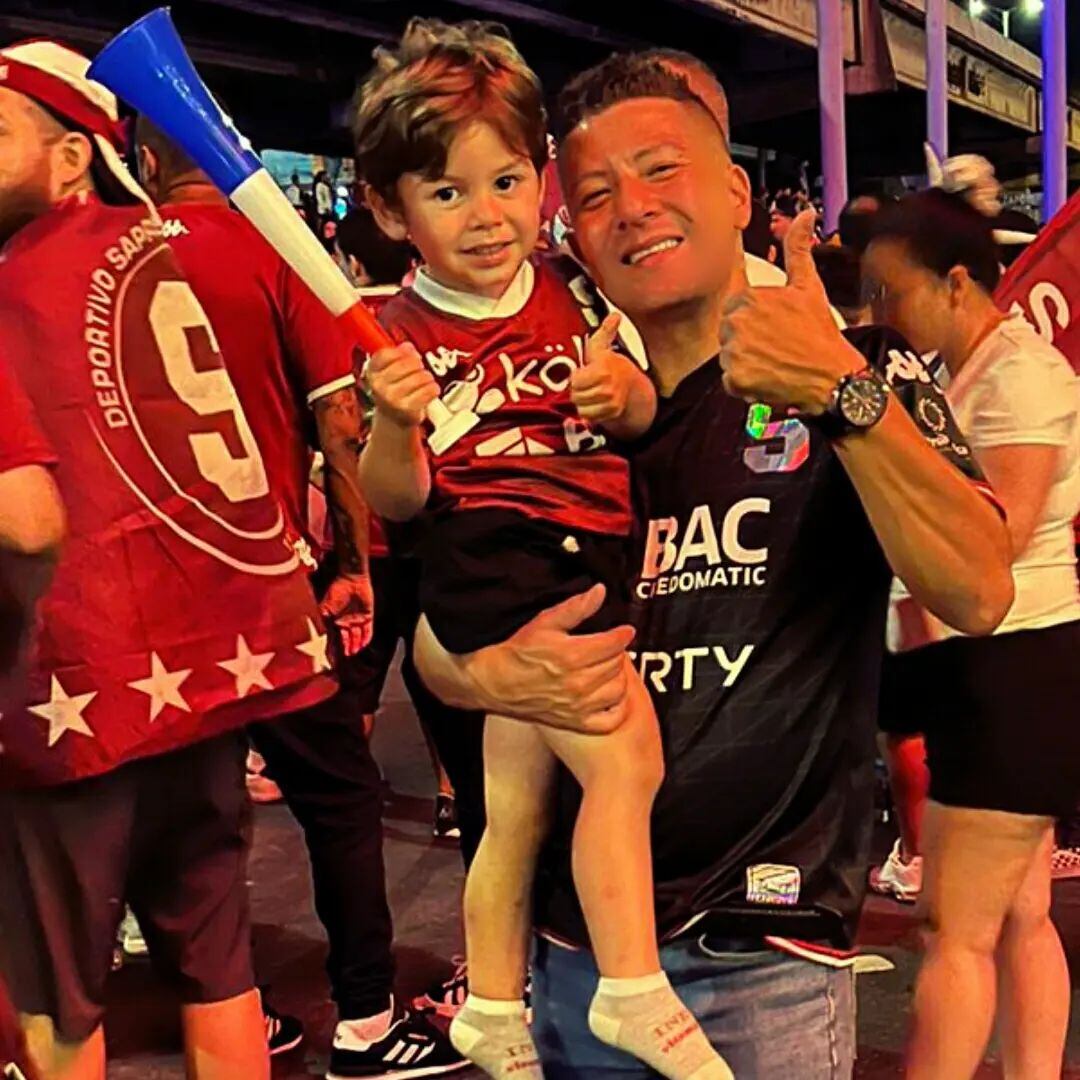 Locutor y Dj Michael Salazar