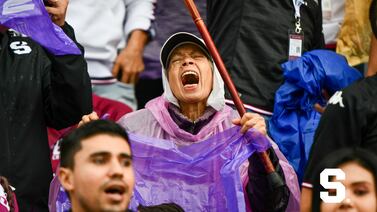 ¿La conoce? En Saprissa cayeron rendidos ante la pasión que vive una aficionada en la Cueva