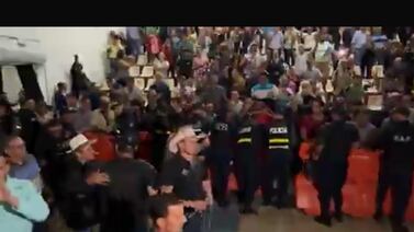 Vea el zafarrancho que se armó en el Concejo Municipal de Pérez Zeledón