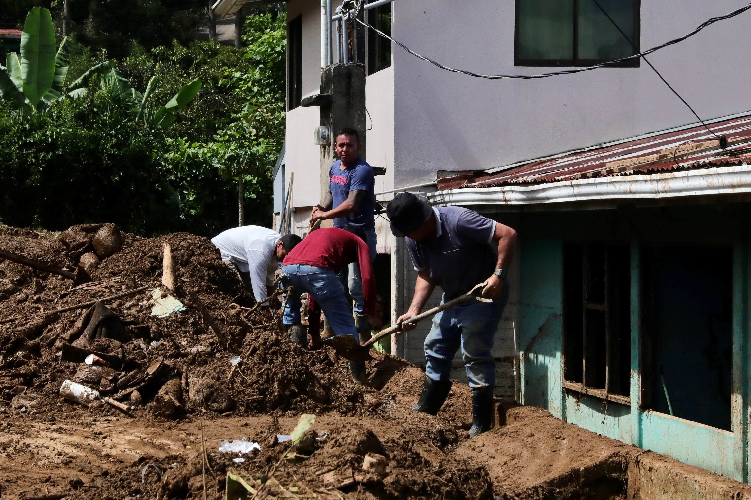 07/11/2023 Desastres en Tobosi de Cartago por las lluvias de ayer. Foto Alonso Tenorio