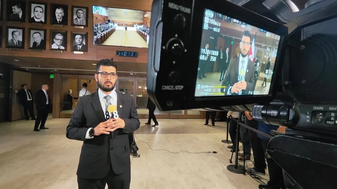 Alfonso Hernández, periodista de canal 8.