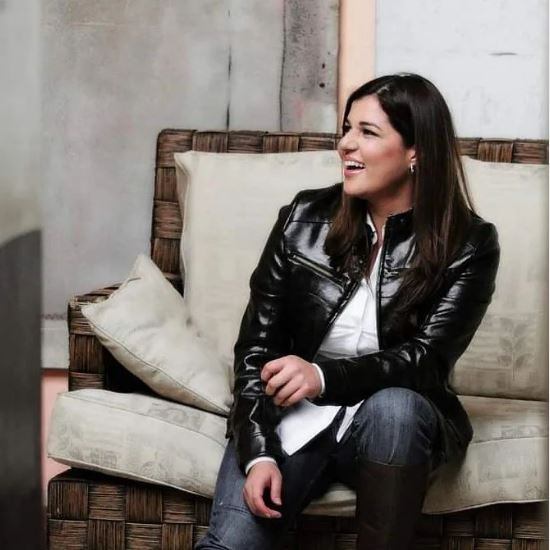 Raquel Vargas escribió el libro ¿Por qué a mí?, luego de la muerte de su hija Camila. Cortesía.