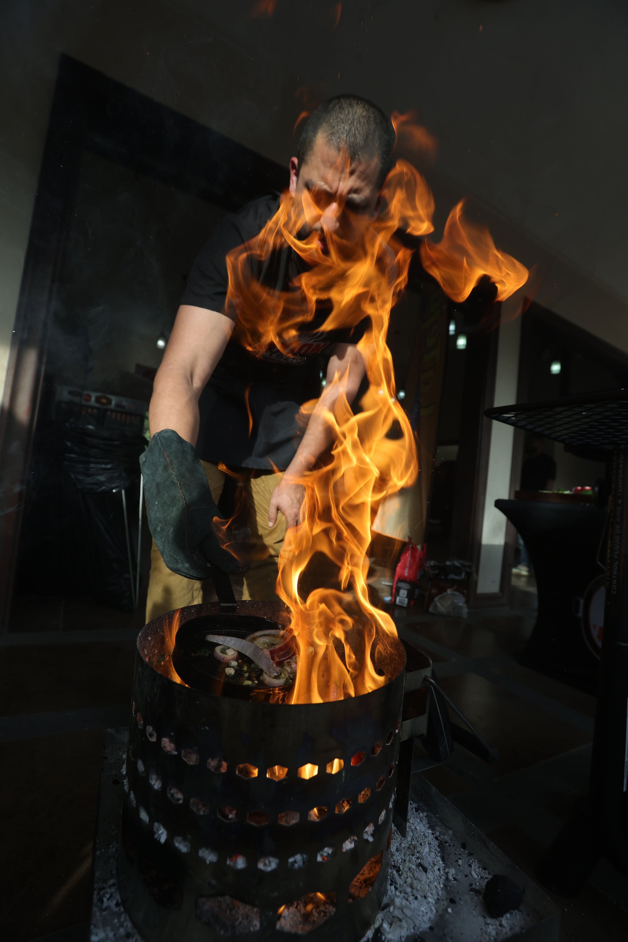 Guerra de Parrillas, reality show de La Teja 2