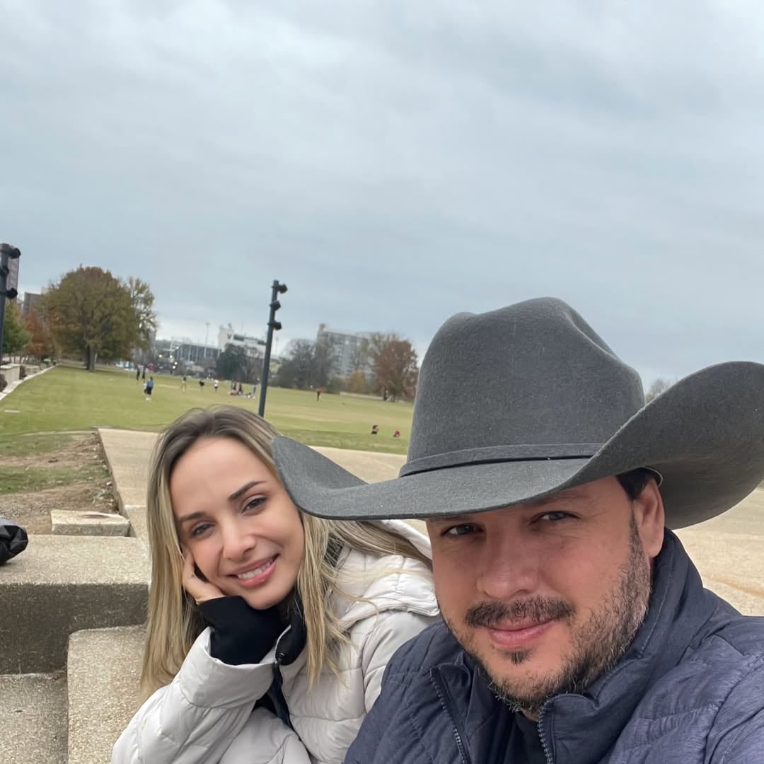 El rumor de que Charlyn López enfrenta una crisis en su matrimonio se esparce en redes desde hace varios días.