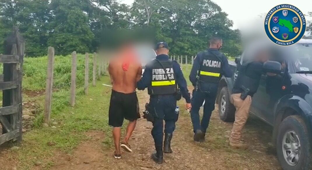 Pareja es asesinada a balazos dentro de carro en Sarapiquí. Foto MSP.