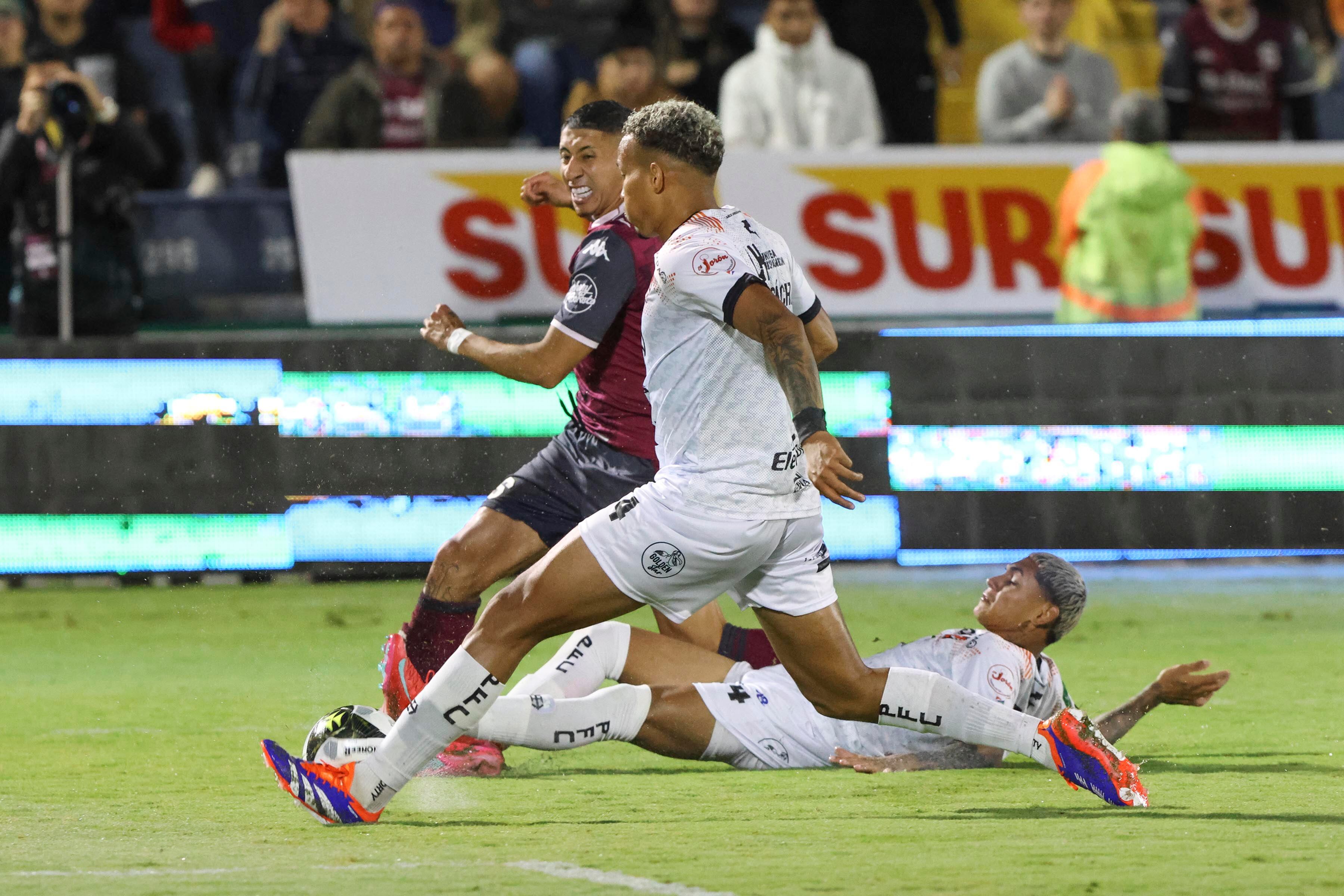 Saprissa vs Puntarenas F.C.