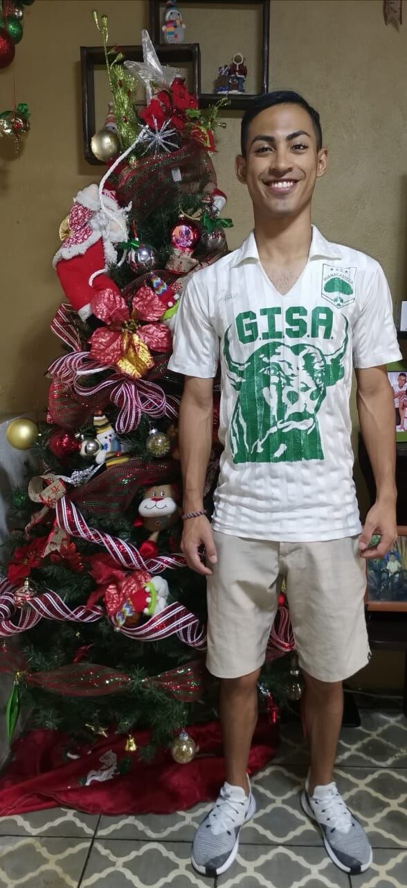 Familiares de Benigno Guido apoyan a Guanacasteca. Cortesía.