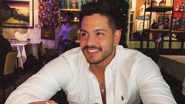 Alejandro Sequeira da a conocer a su nuevo amor y aprovecha para tirar pedrada a...