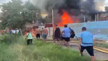 Dos casas quedaron reducidas a cenizas tras incendio en Chacarita de Puntarenas