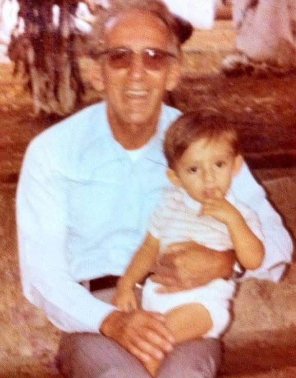 Don Luis Vargas fue más que un abuelo para Gerardo: representa su figura paterna, quien le dio amor y protección. Cortesía.