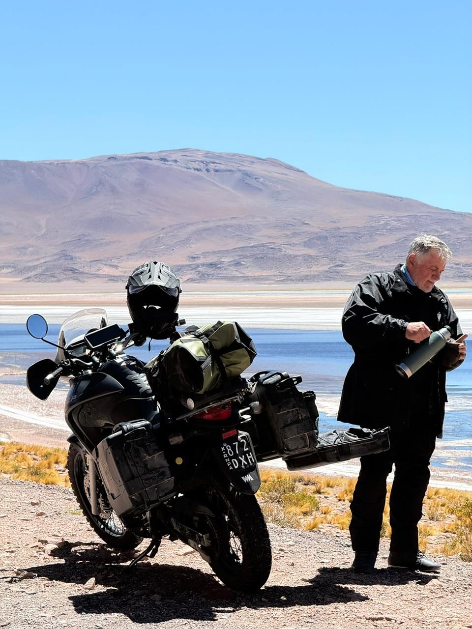 Padre e hijo argentinos recorren América en moto rumbo al Mundial 2026 para ver a Messi.
