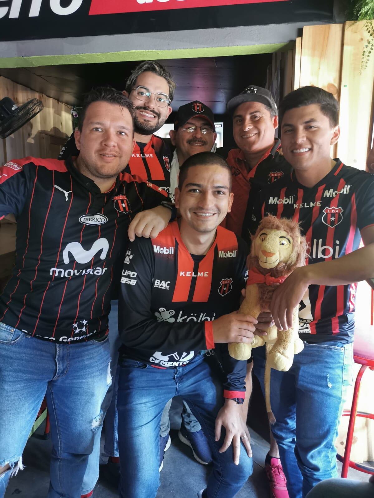 Andrés ya tiene preparado a su león para el encuentro de este próximo sábado 4 de noviembre.