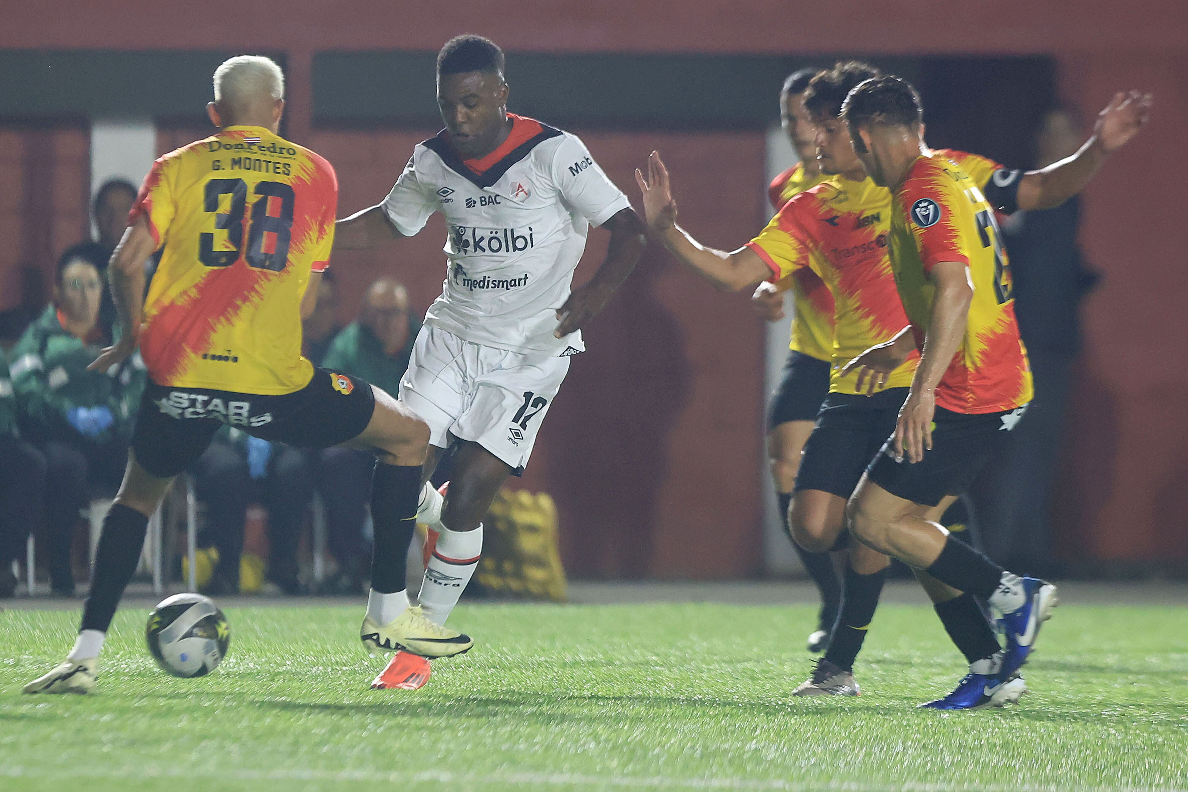 Herediano vs. Alajuelense