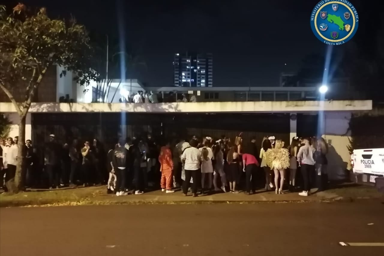 Clausuran 19 fiestas clandestinas en distintos puntos del país entre la noche del sábado y la madrugada del domingo 31 de octubre. Foto MSP.