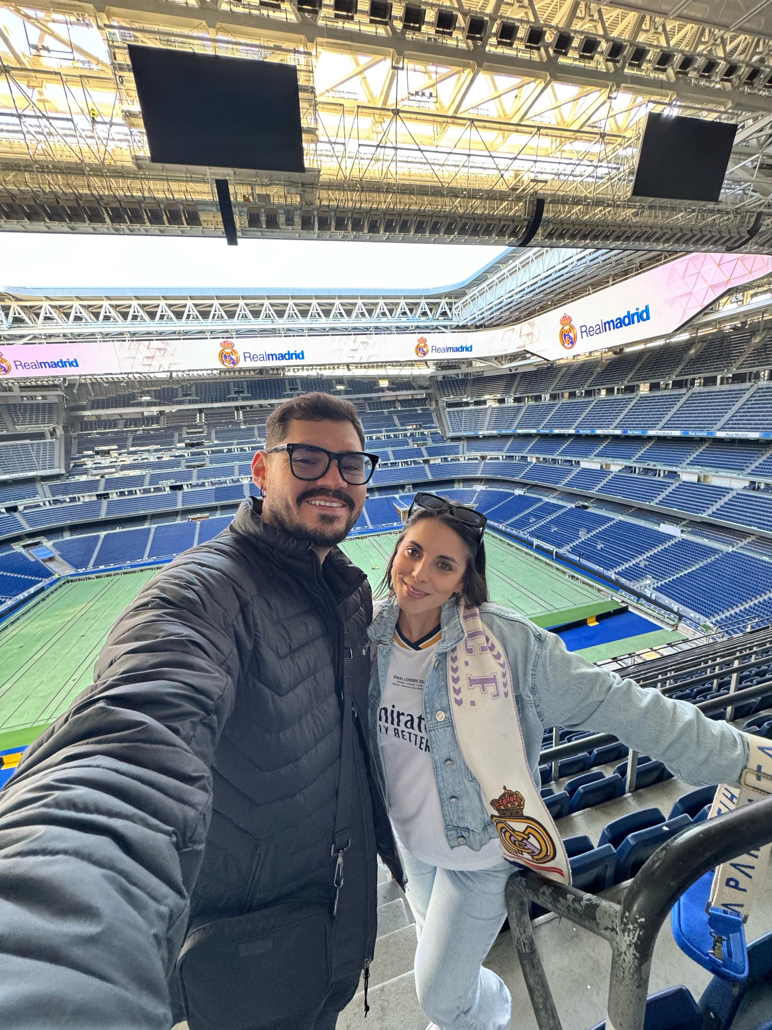 Danny álvarez y su novia