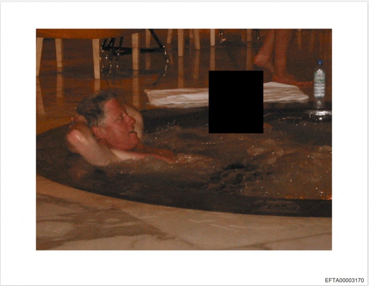Revelan fotos de celebridades y políticos en caso Jeffrey Epstein