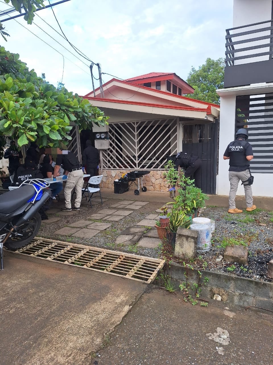 Un sujeto de apellido Abarca, de 51 años, es sospechoso de robos agravados y provocación de incendios en Pérez Zeledón. Foto: OIJ