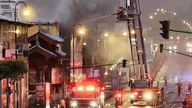 Incendio en barrio chino puso a correr a bomberos
