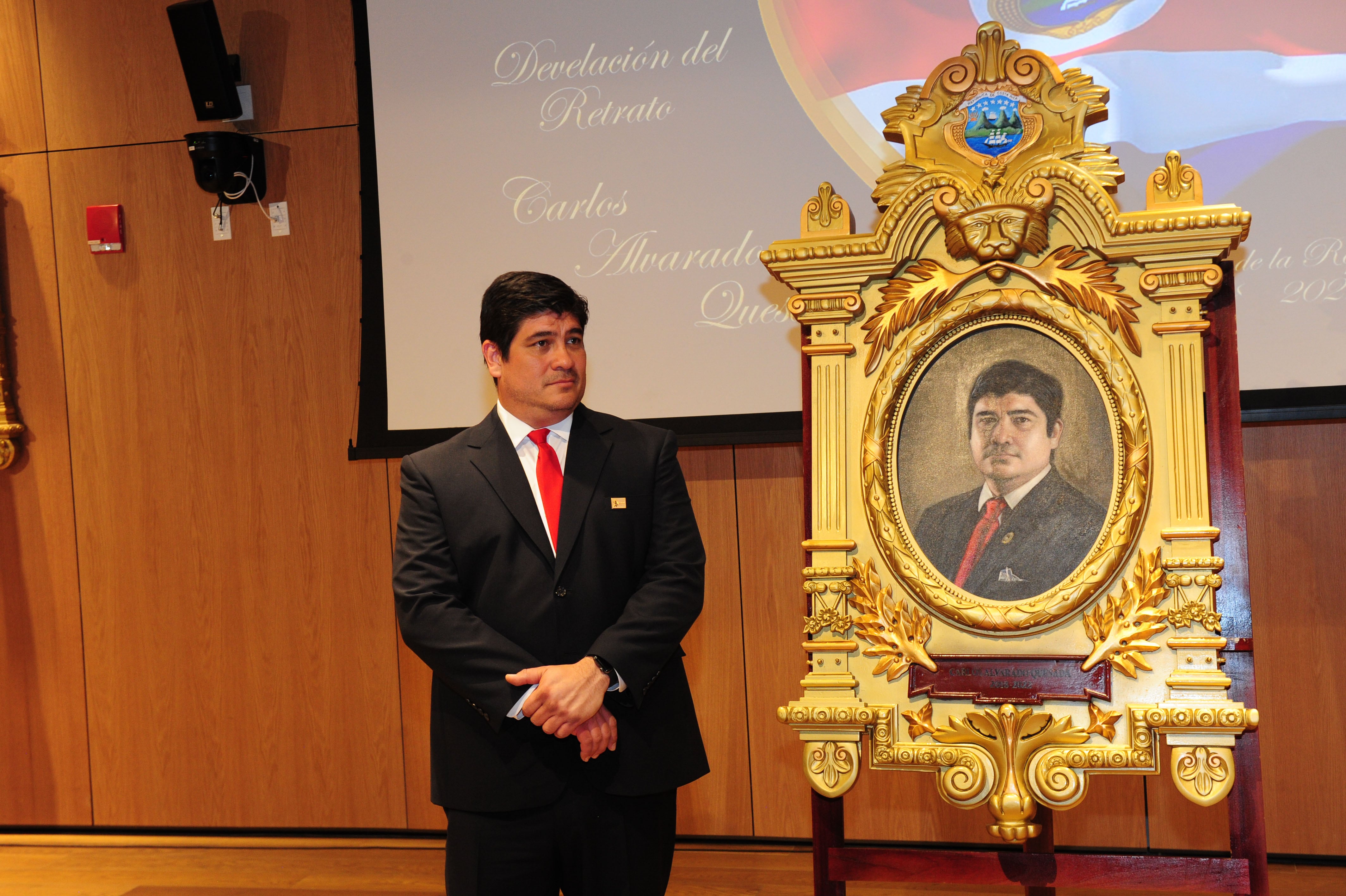 develación del retrato del expresidente Carlos Alvarado Quesada.