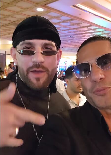 Bryan Ganoza y el actor colombiano Gregorio Pernia.