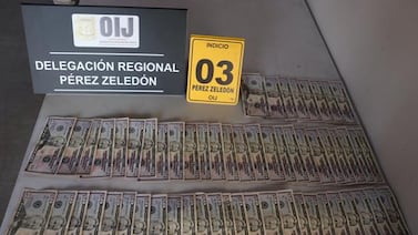 Millonario decomiso en carretera: OIJ incauta $80 mil y detiene a dos jóvenes en Pérez Zeledón