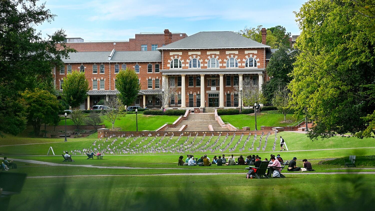 La Universidad Estatal de Carolina del Norte es una de las más prestigiosas del estado, pero eso no quita que esté viviendo una situación muy preocupante.