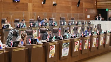 Por segunda vez, ausencia de cuatro diputados a comisión causó un grave daño