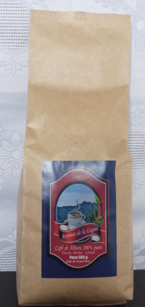 Siete mujeres forman la Asociación Ideas Productivas Femeninas La Legua de Aserrí, una asociación de mujeres que produce café