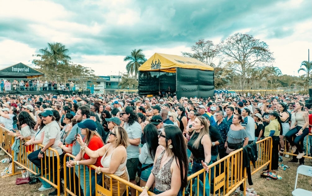 Concierto Óscar D' León en las fiesta de Palmares 2026