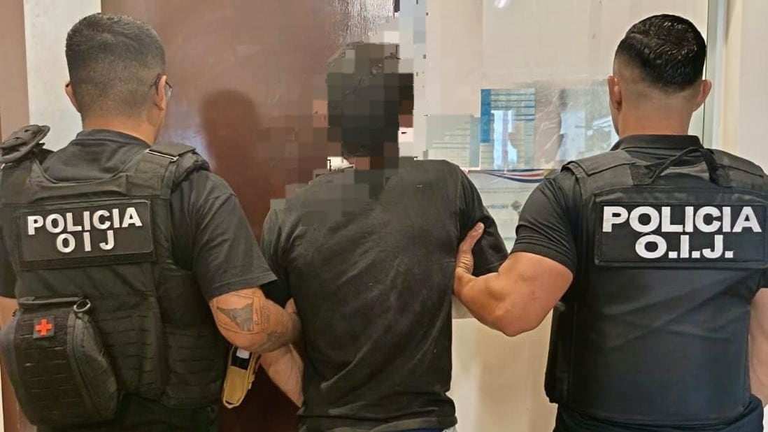 El celular de un hombre asesinado en Osa habría sido la pieza clave que permitió a los agentes judiciales identificar y detener a un hombre de apellido Vega, de 41 años, como sospechoso del homicidio. Foto: OIJ