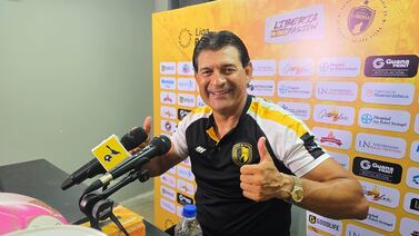 Técnico de Liberia sale del país en medio de la denuncia de su club contra Saprissa